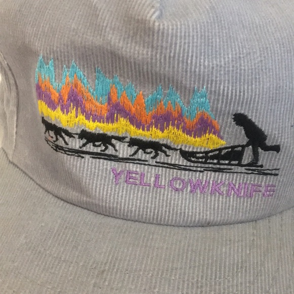 Corduroy Vintage Trucker hat - Picture 2 of 4